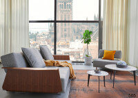 CANAPE DESIGN DANOIS AVEC ACCOUDOIRS EN NOYER ET TEXTILE GRIS LONG HORN PAR INNOVATION LIVING