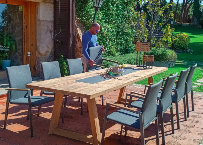TABLE DE JARDIN FORME RECTANGLE EN TECK RECYCLE L 200 OU 250 CM - KENYA PAR GARDEN ART