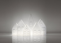 VILLAGE LUMINEUX EN POLYETHYLENE ROUGE OU BLANC - KUUSI PAR SLIDE