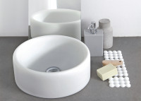 VASQUE DE SALLE DE BAIN EN SILICONE COCCOLA PAR GEELLI