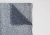 PLAID REVERSIBLE GRIS EN LAINE ANGORA ET CACHEMIRE TOSCANA PAR MIKMAX