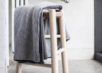 PLAID REVERSIBLE GRIS EN LAINE ANGORA ET CACHEMIRE TOSCANA PAR MIKMAX