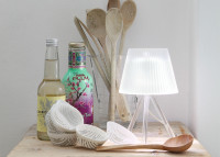 LAMPE À POSER CONTEMPORAINE PLISSÉ PAR GEELLI