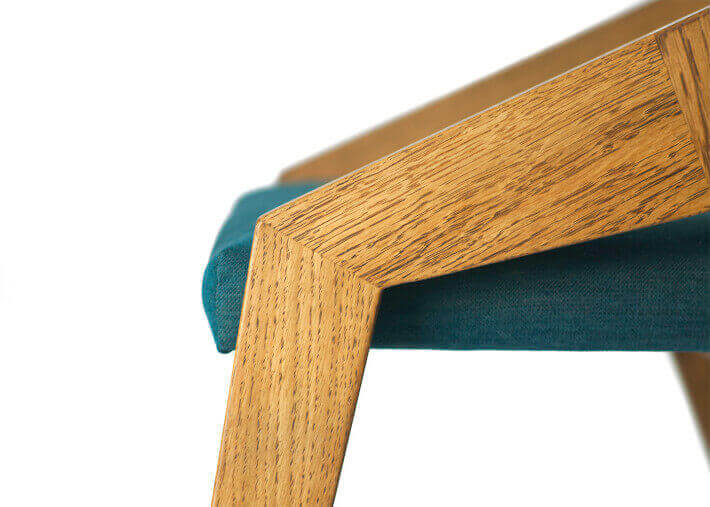 CHAISE HAUTE - CHAISE DE BAR EN BOIS ET TEXTILE COLORE - PIKO PAR SZYSZKA DESIGN
