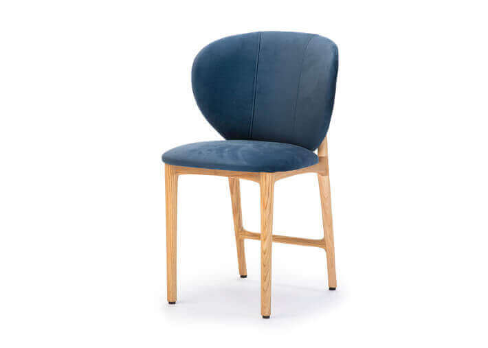 CHAISE DE TABLE EN CHENE FRENE OU NOYER ET TEXTILE COLORE - HOYA PAR SZYSZKA DESIGN