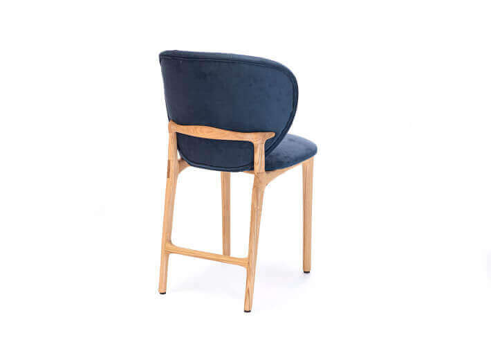 CHAISE DE TABLE EN CHENE FRENE OU NOYER ET TEXTILE COLORE - HOYA PAR SZYSZKA DESIGN
