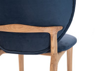CHAISE DE TABLE EN CHENE FRENE OU NOYER ET TEXTILE COLORE - HOYA PAR SZYSZKA DESIGN
