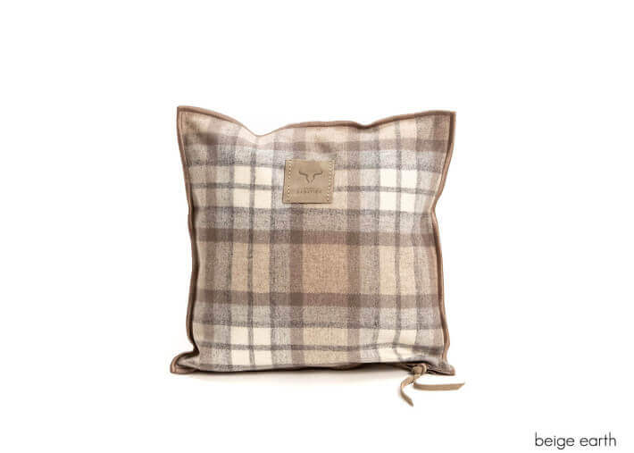 COUSSIN MOTIF TARTAN EN LAINE MELANGEE ROUGE GRIS TAUPE OU GRIS 4 TAILLES - STUDIO SABATIER