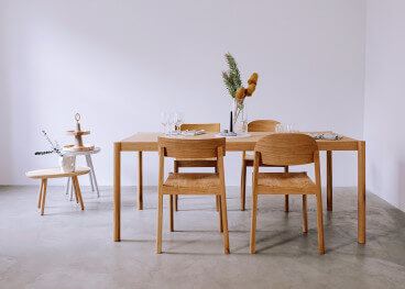 TABLE DE REPAS DESIGN SOBRE ET INTEMPOREL EN CHENE - L 160 OU 180 - CITIZEN PAR EMKO 2