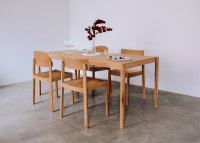 TABLE DE REPAS DESIGN SOBRE ET INTEMPOREL EN CHENE - L 160 OU 180 - CITIZEN PAR EMKO
