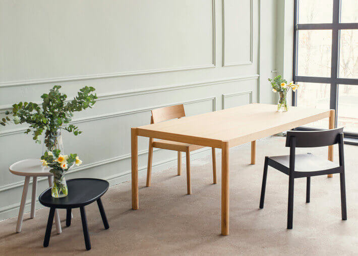 TABLE DE REPAS DESIGN SOBRE ET INTEMPOREL EN CHENE - L 160 OU 180 - CITIZEN PAR EMKO