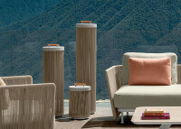 LAMPADAIRE D'EXTERIEUR OU LAMPE A POSER DIMMABLE EN ALUMINIUM ET CORDE BLANC OU GRAPHITE - CORAL PAR TALENTI