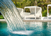 Daybed baldaquin design en alu et toile nautic - Ibiza par Ezpeleta