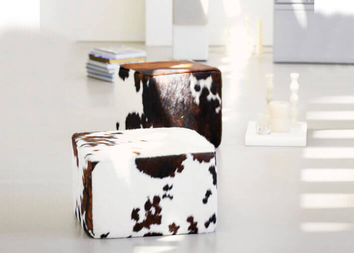 Pouf cubique en peau de vache naturelle 40x40 -...