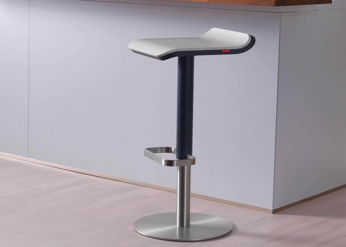 Tabouret de bar pivotant et reglable en hauteur...
