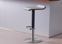 Tabouret de bar pivotant et reglable en hauteur - ed par moree