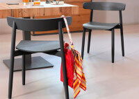 Chaise de table en frene naturel teinte ou laque - bison par livoni
