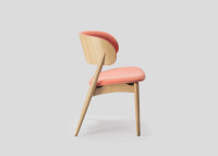 Chaise moderne et tendance en frene et tissu ou cuir - duna par livoni