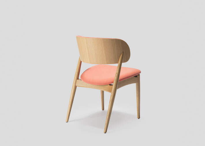 Chaise moderne et tendance en frene et tissu ou...