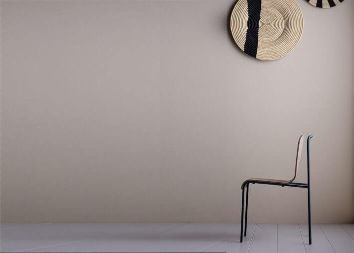 Chaise originale en metal et contreplaque de...