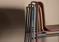 Chaise originale en metal et contreplaque de frene - mue par livoni