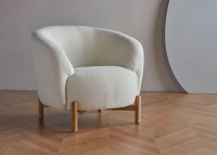 Fauteuil crapaud pieds chêne - 53 coloris - Gran par Scandinavian Upholstery