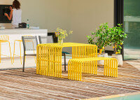 Table  de repas de jardin en acier jaune 120x80 - Campus jankurtz