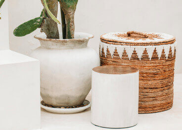 Assise ou table d'appoint - tronc en teck teinté blanc -...