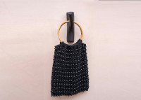 Patère design en bois de teck noir - Hook signé Bazar Bizar