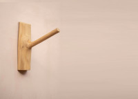 Patère murale originale en bois de teck naturel - Hook - Bazar Bizar