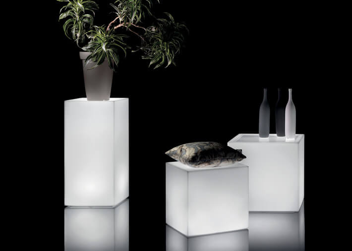 Pouf lumineux cubique ou table d'appoint - Blok...