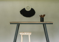 Objet mural en raphia et coquilles - Alang Alang par Bazar Bizar