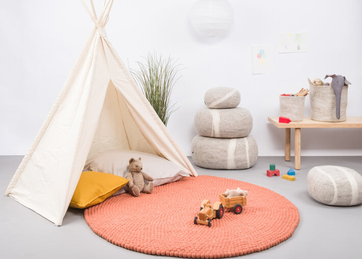 Tapis rond billes de laine moutarde jaune...