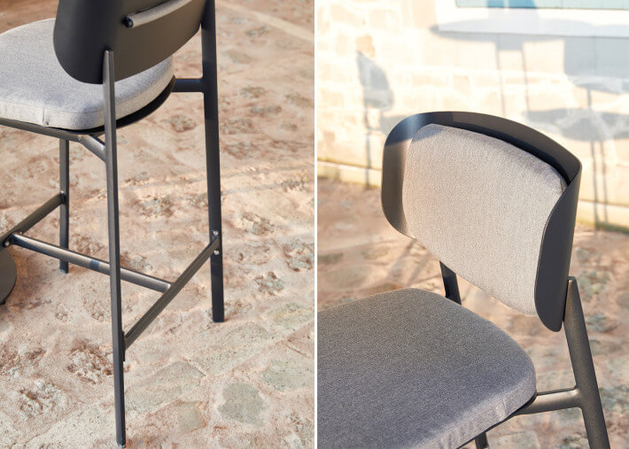 Set de 2 tabourets de bar en aluminium noir et...