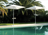Parasol 2x2 avec sa base taupe gris graphite ou blanc - Apollo Talenti