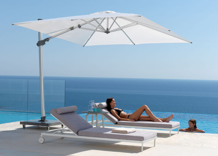 Parasol 3x3 déporté blanc ou gris avec base +...