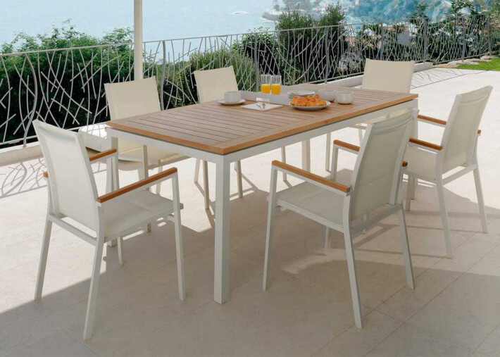 Table de repas en aluminium et teck extensible...