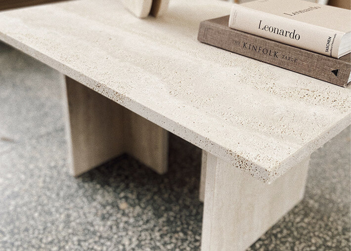 Table d'appoint en marbre Travertin - Tatoo par...