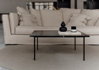 Table basse pieds acier et plateau en marbre noir - Brushh par Un'Common