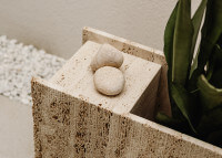 Jardinière en marbre Travertin beige - Lido par Un'Common