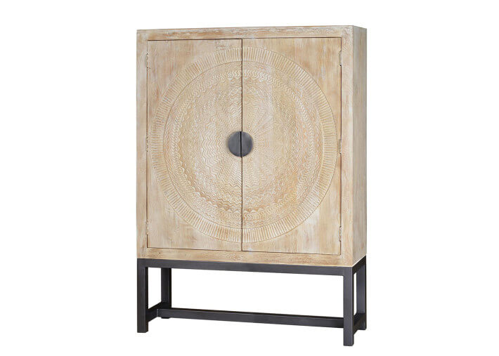 Armoire originale en bois de manguier sculpté...