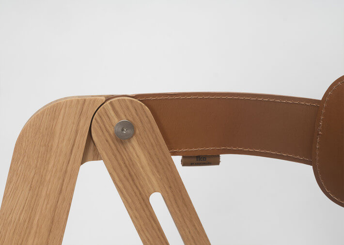 Chaise pliante Ika en chêne naturel – Design...
