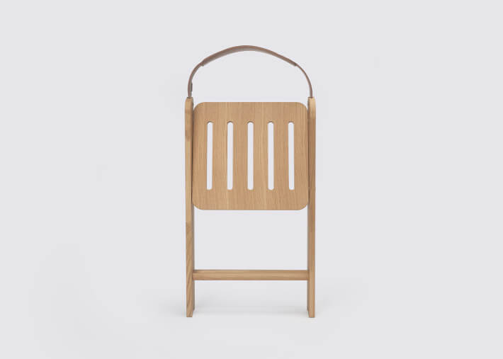 Chaise pliante Ika en chêne naturel – Design...