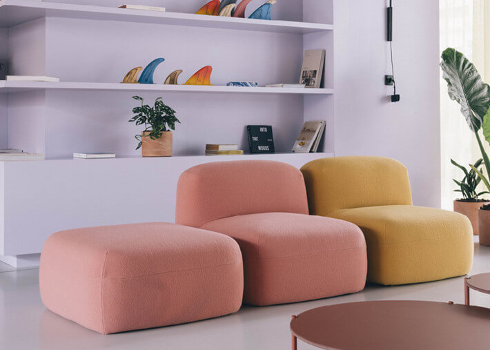 Composition modulaire Gumi Ondarreta avec pouf et fauteuils