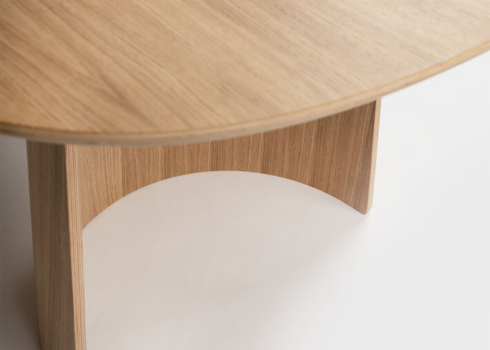 Table design Ginger en chêne – 2 tailles –...