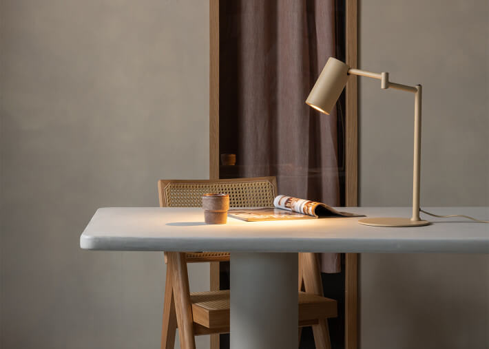 Lampe de bureau articulée beige ou bordeaux -...