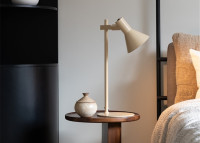 Lampe de bureau orientable beige ou grise Stavanger - It's About Romi