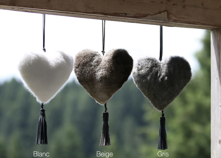 Coeur décoratif à pendre en fausse fourrure 3...