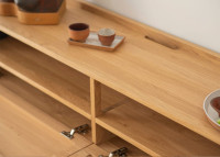 Meuble tv avec portes ajourées en chêne 4 tailles - Raum par Szyszka Design