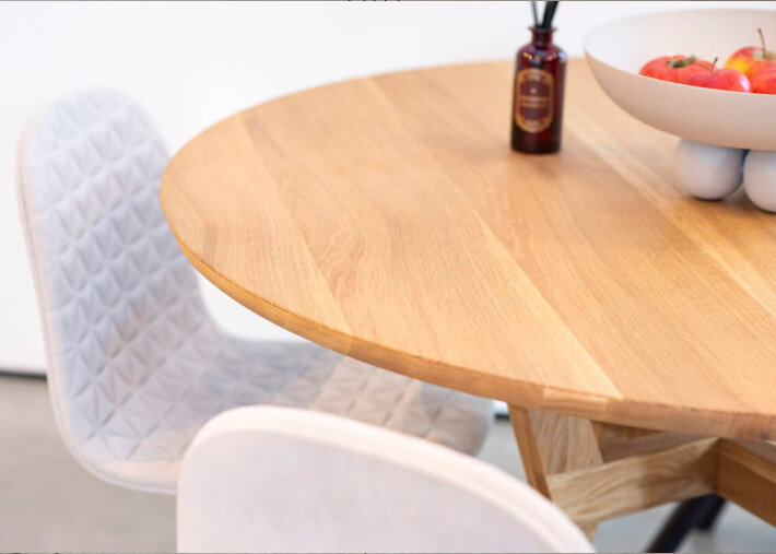 Table ronde en chêne naturel 3 tailles Piko par...